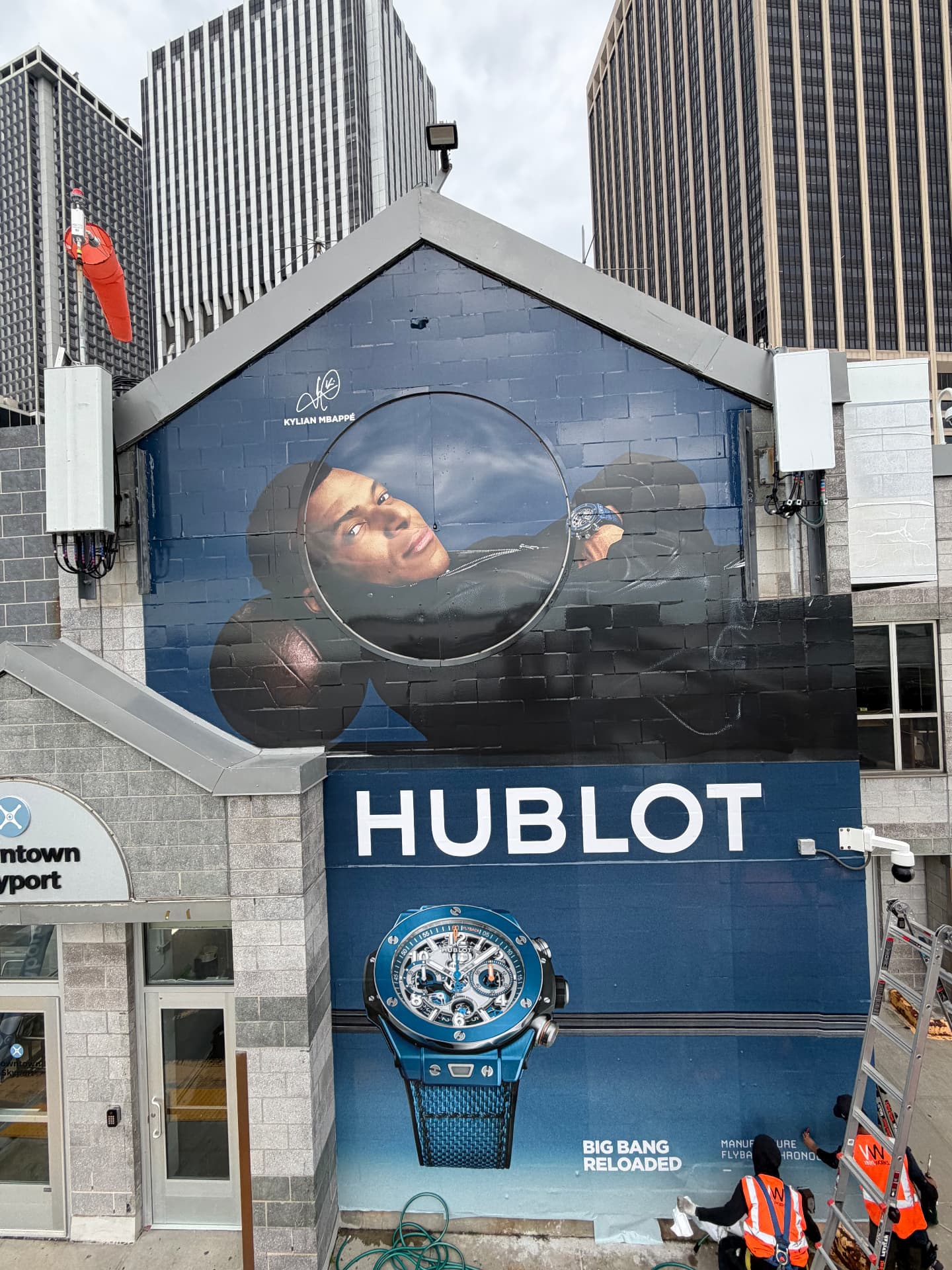 Hublot Big Bang Reloaded watch advertisement mural on a city building facade